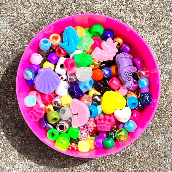 Scoops of Bead Confetti - 200 Beads, 2 Ounce Scoops, DIY Crafts, Bag of Beads - Picture 4 of 4